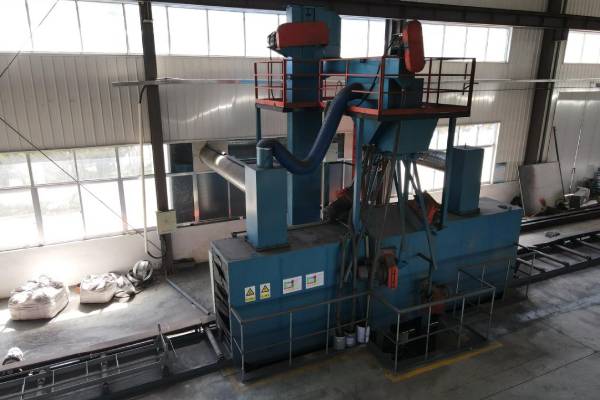 Qingdao klant roller straalmachine site: